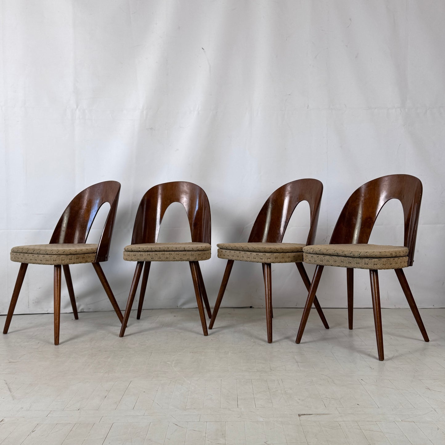 Set of 4 Dining Chairs by Antonín Šuman for Tatra Nabytok, 1960s