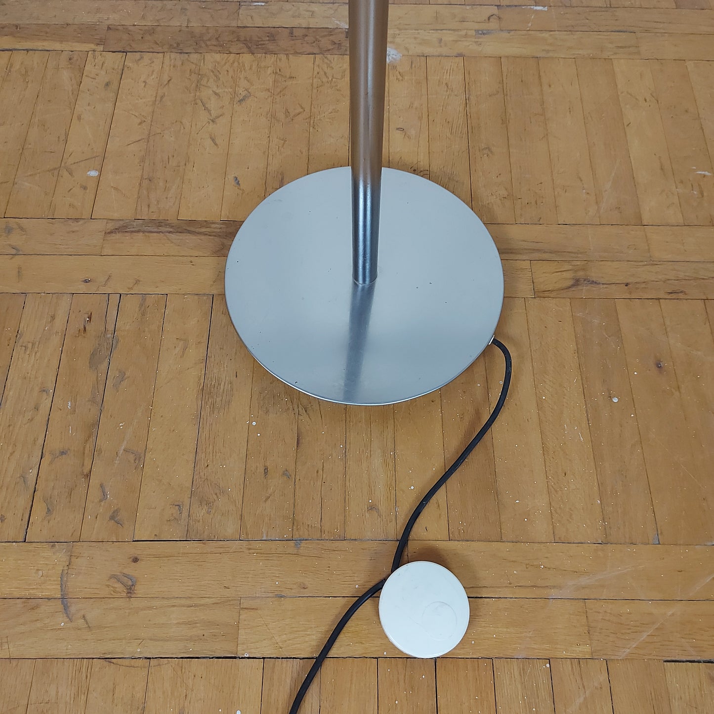 Harvey Guzzini "tulip" floor lamp for Meblo Italy 1960s