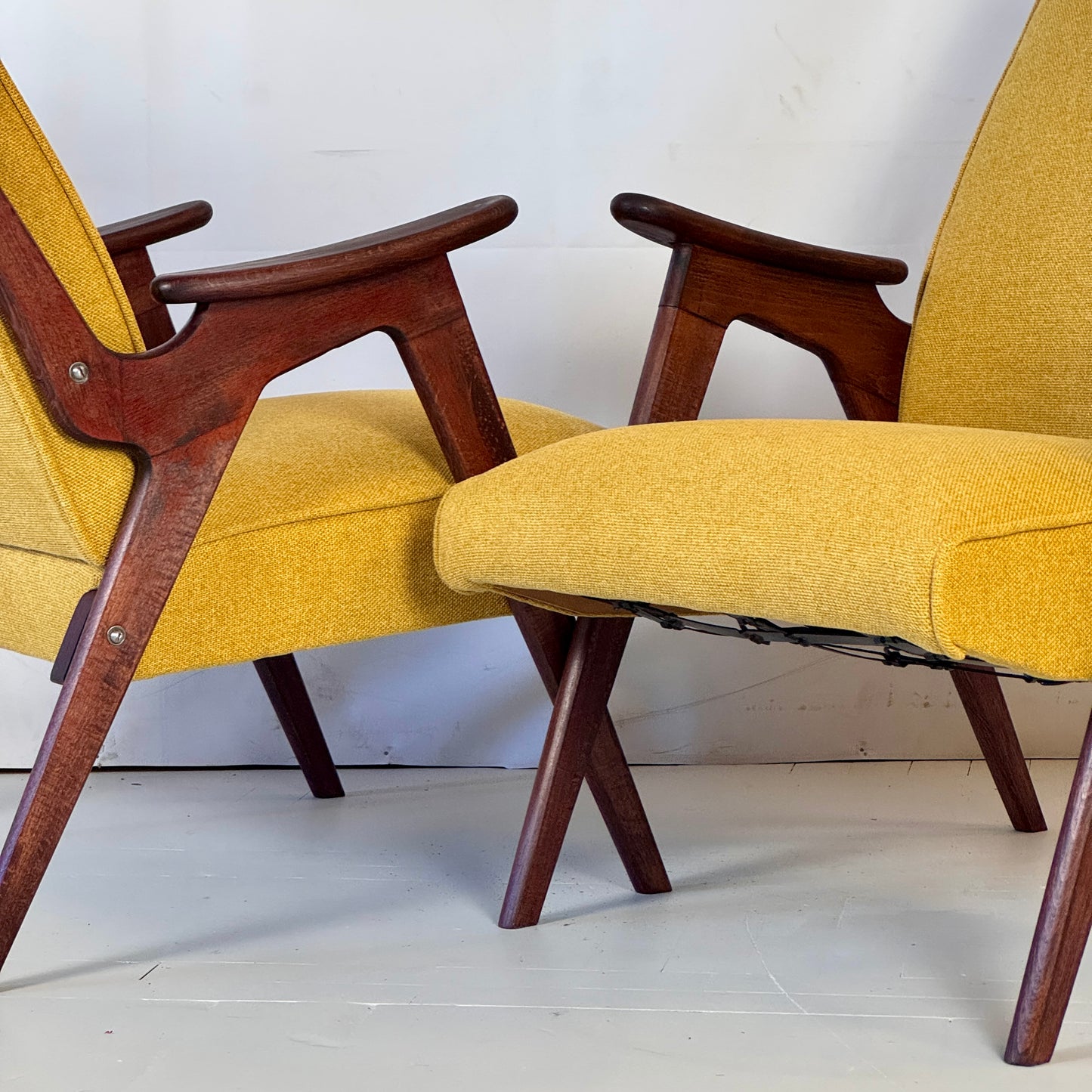 Pair of Fully Refurbished Yugoslav Armchairs, 1960s — Mid-Century Modern Lounge Chairs