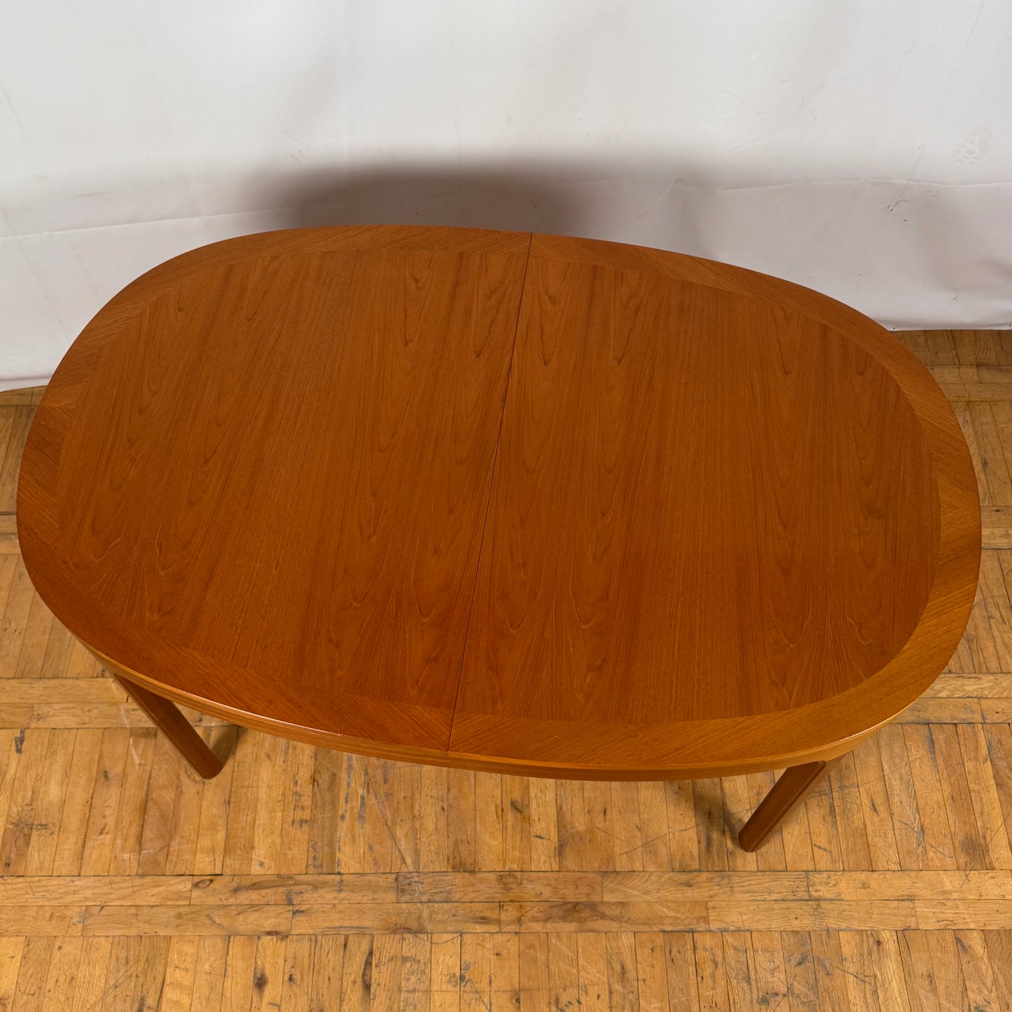 Vintage Nathan Oval Teak Dining Table with Butterfly Extension, 1970s — Mid-Century Modern