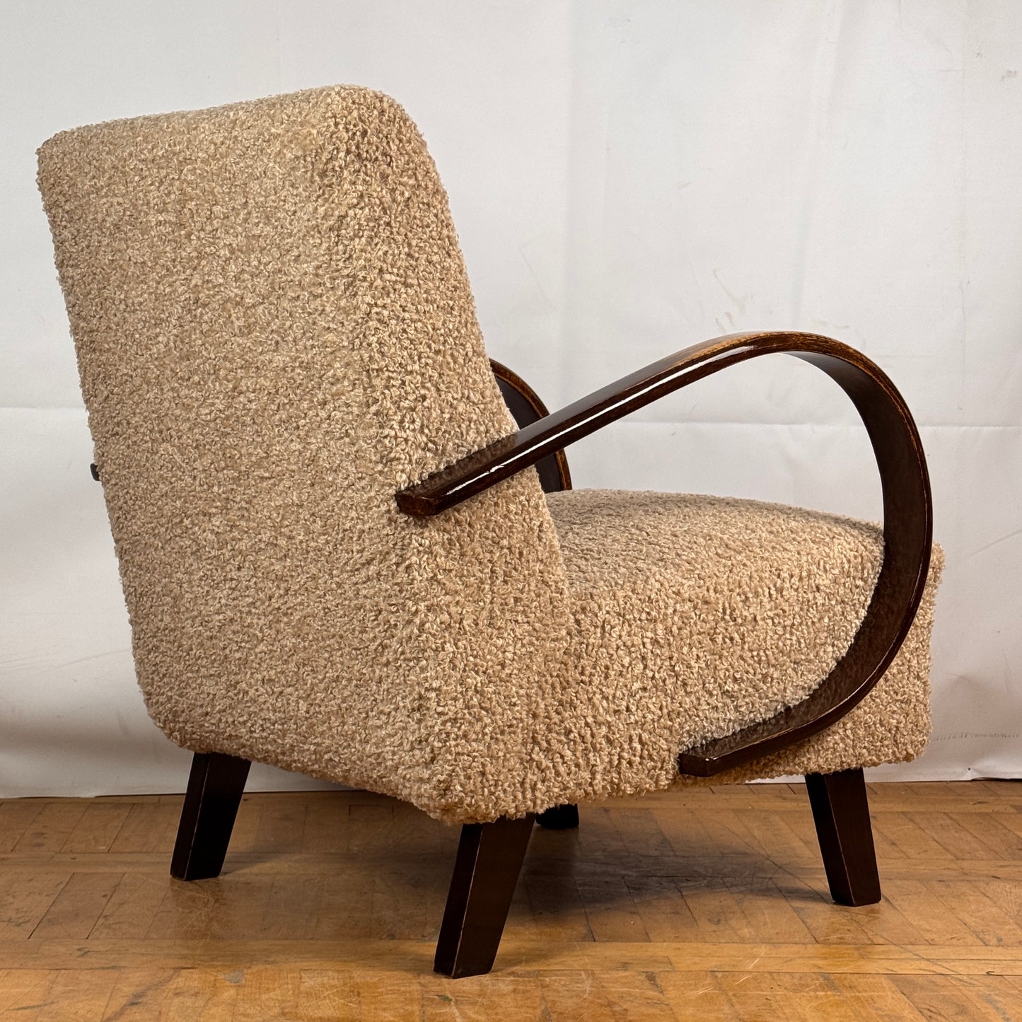 Pair of fully restored beige Jindrich Halabala H-410 art-deco armchairs 1930s