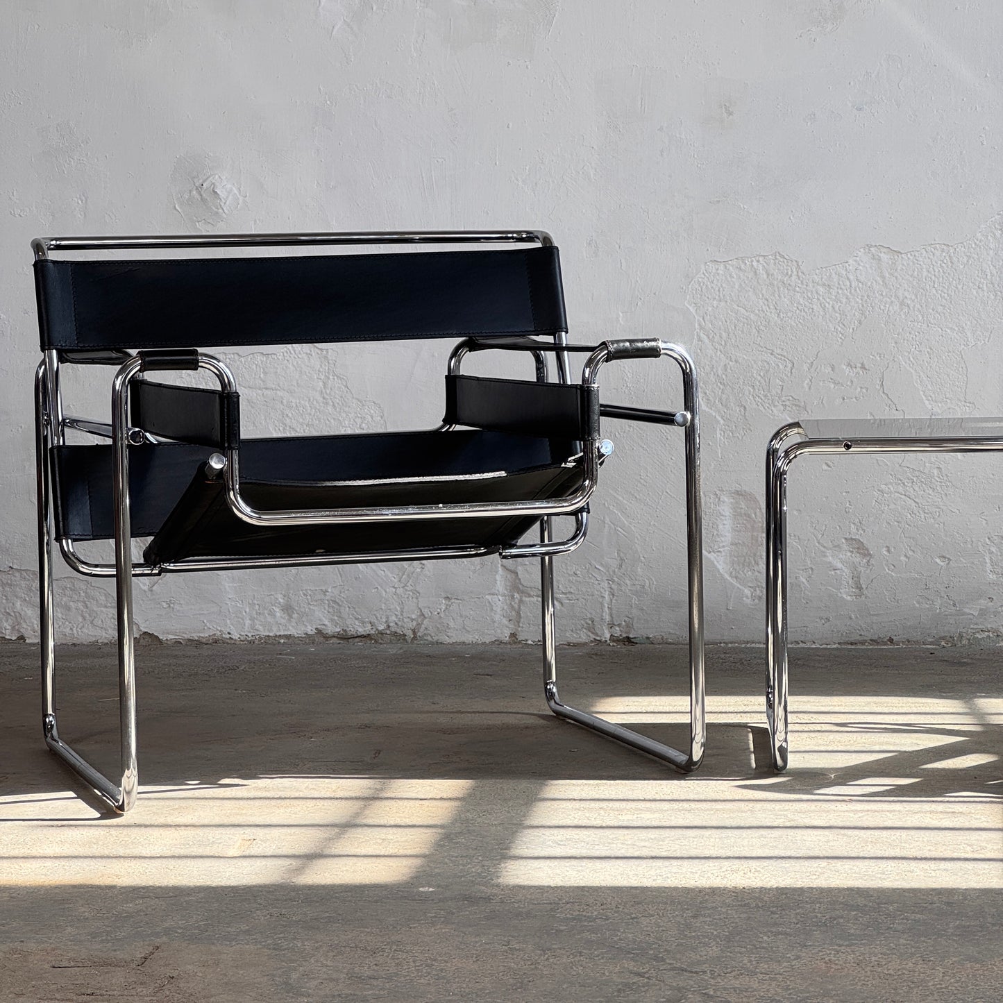 Set of 2 Marcel Breuer "Wassily" Chairs with Matching Coffee Table for Knoll, 1990