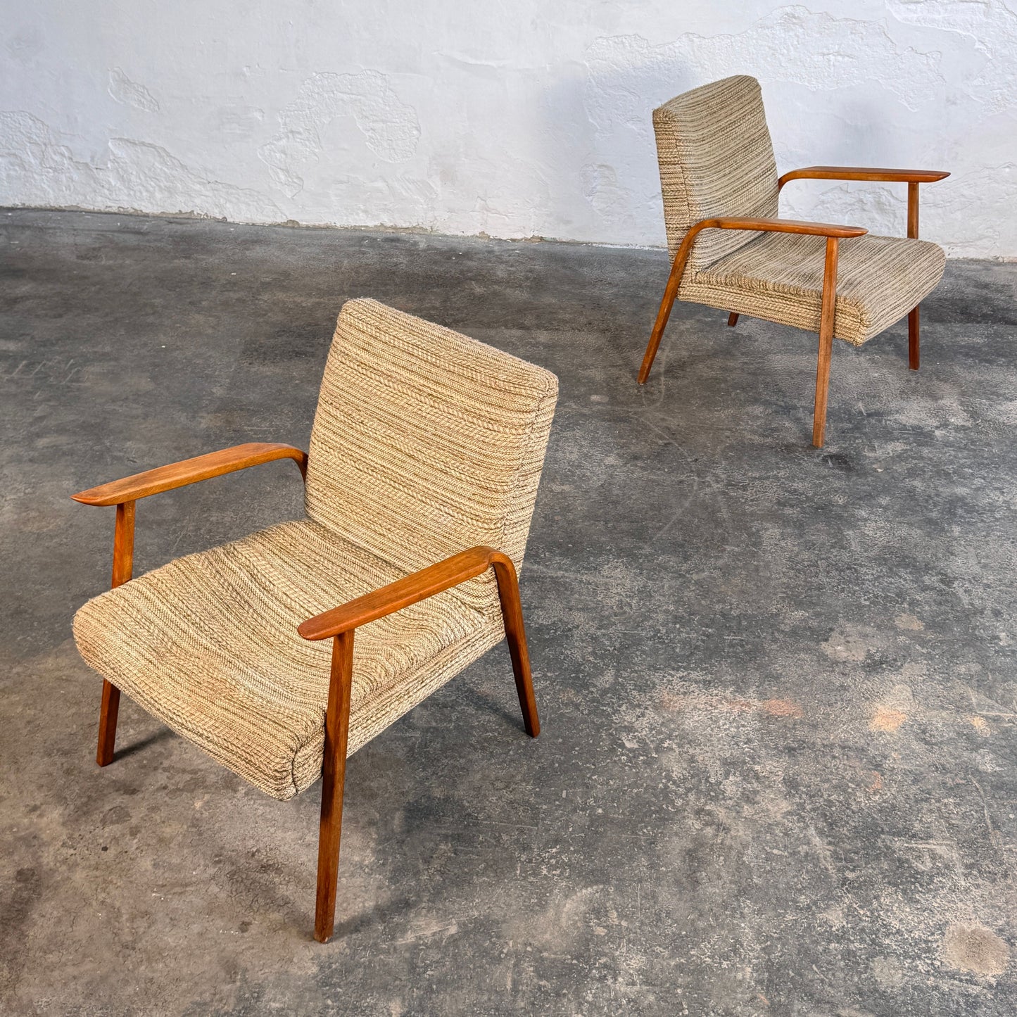 Pair of DDR Oak Armchairs for Refurbishment, 1960