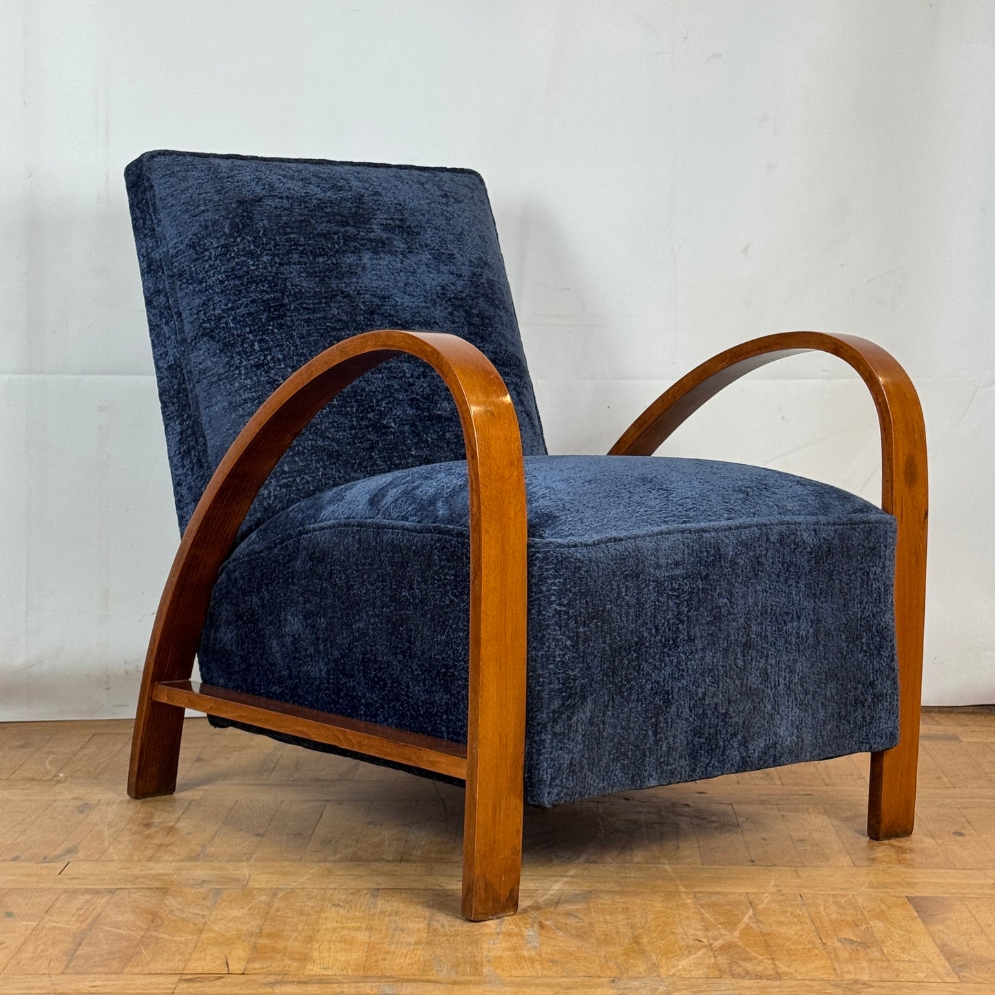 Fully restored French art-deco armchair 1960s