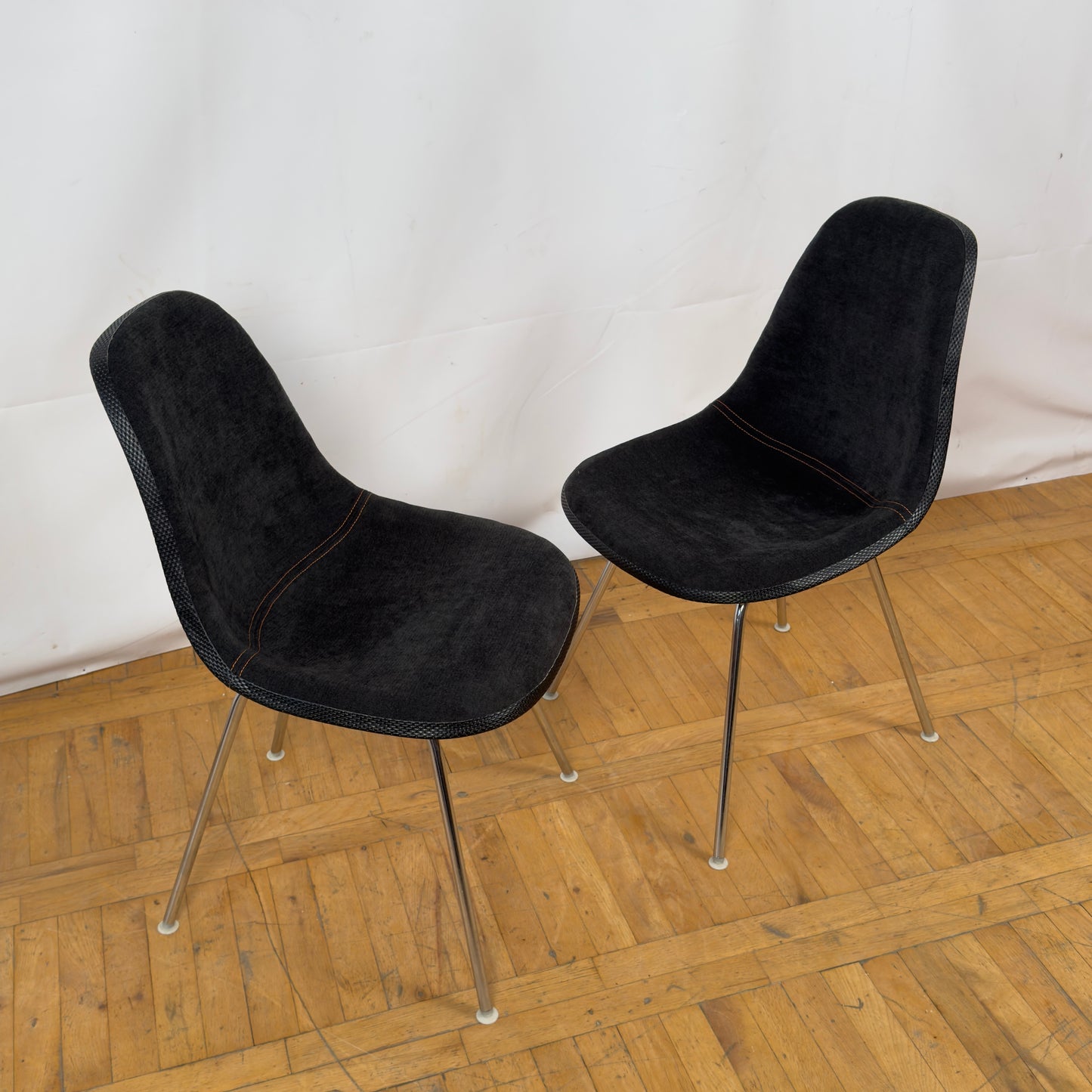 Vintage Herman Miller DSX Fiberglass Chair by Ray & Charles Eames, 1971 — Mid-Century Modern Icon, Black Upholstery