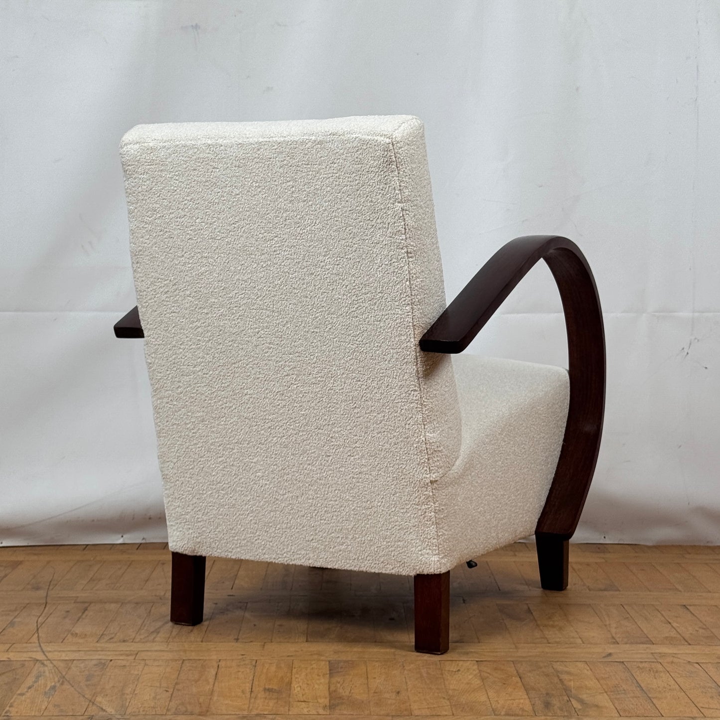Set of Two Vintage Jindřich Halabala Armchairs in White Bouclé, 1930s — UP Závody, Mid-Century Modern Icons