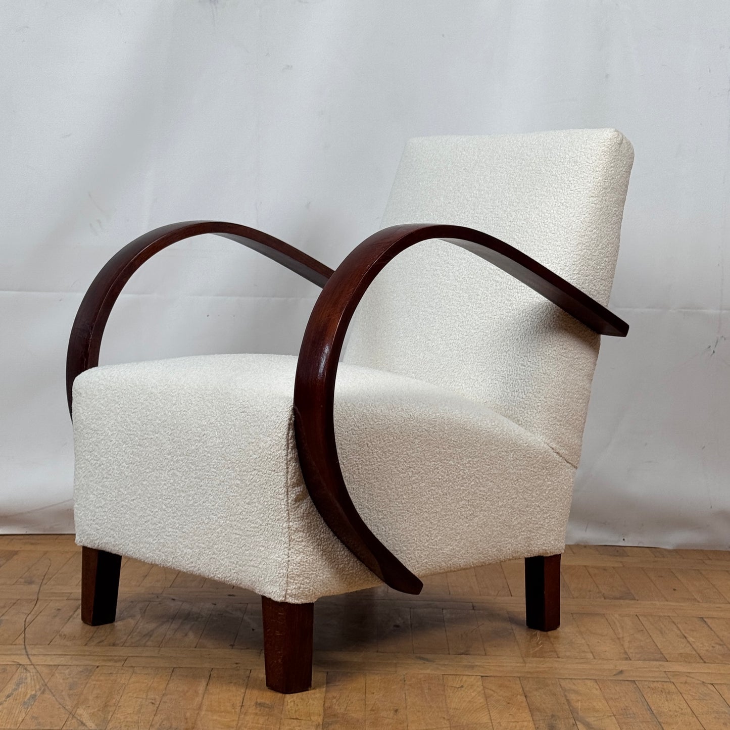 Set of Two Vintage Jindřich Halabala Armchairs in White Bouclé, 1930s — UP Závody, Mid-Century Modern Icons