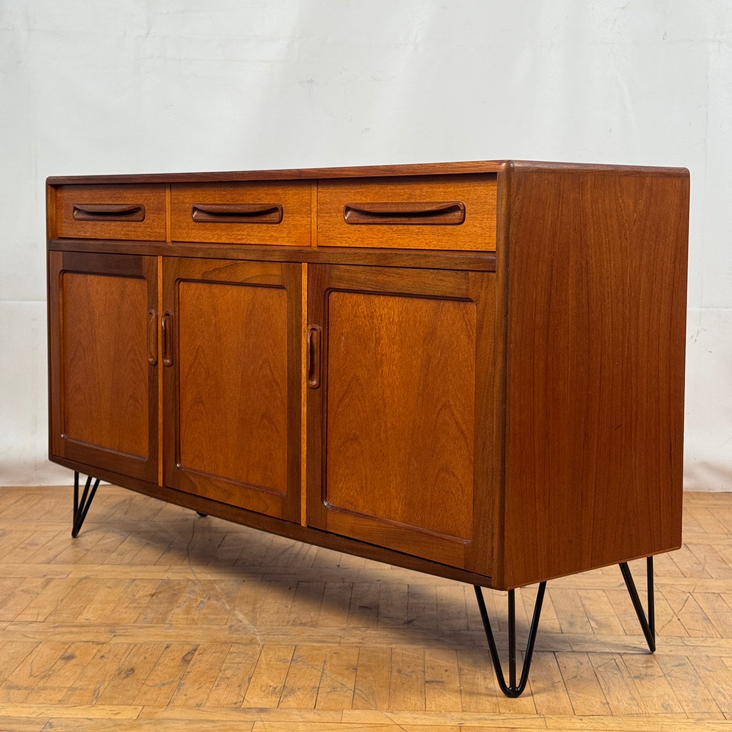 Vintage GPlan Fresco Sideboard on Hairpin Legs, 1970s — Mid-Century Modern Teak Credenza