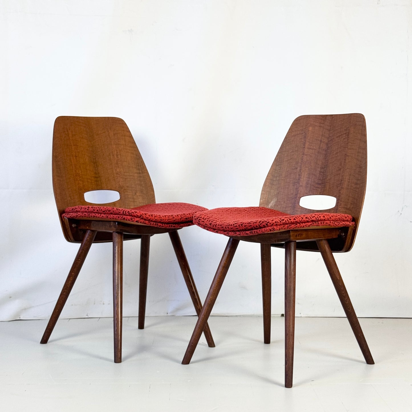Set of 4 Retro Tatra Nábytok Dining Chairs, 1960s — Czechoslovakian Mid-Century Design