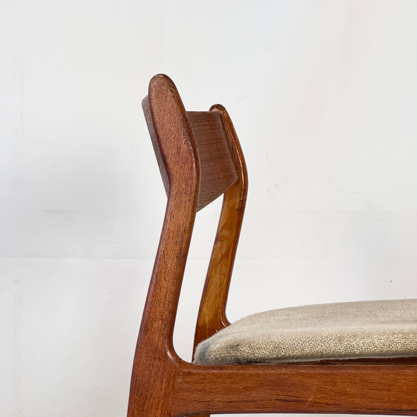 P.E. Jørgensen for Farso Stolefabrik Dining Chair, 1960s — Danish Mid-Century Design (To Restore)