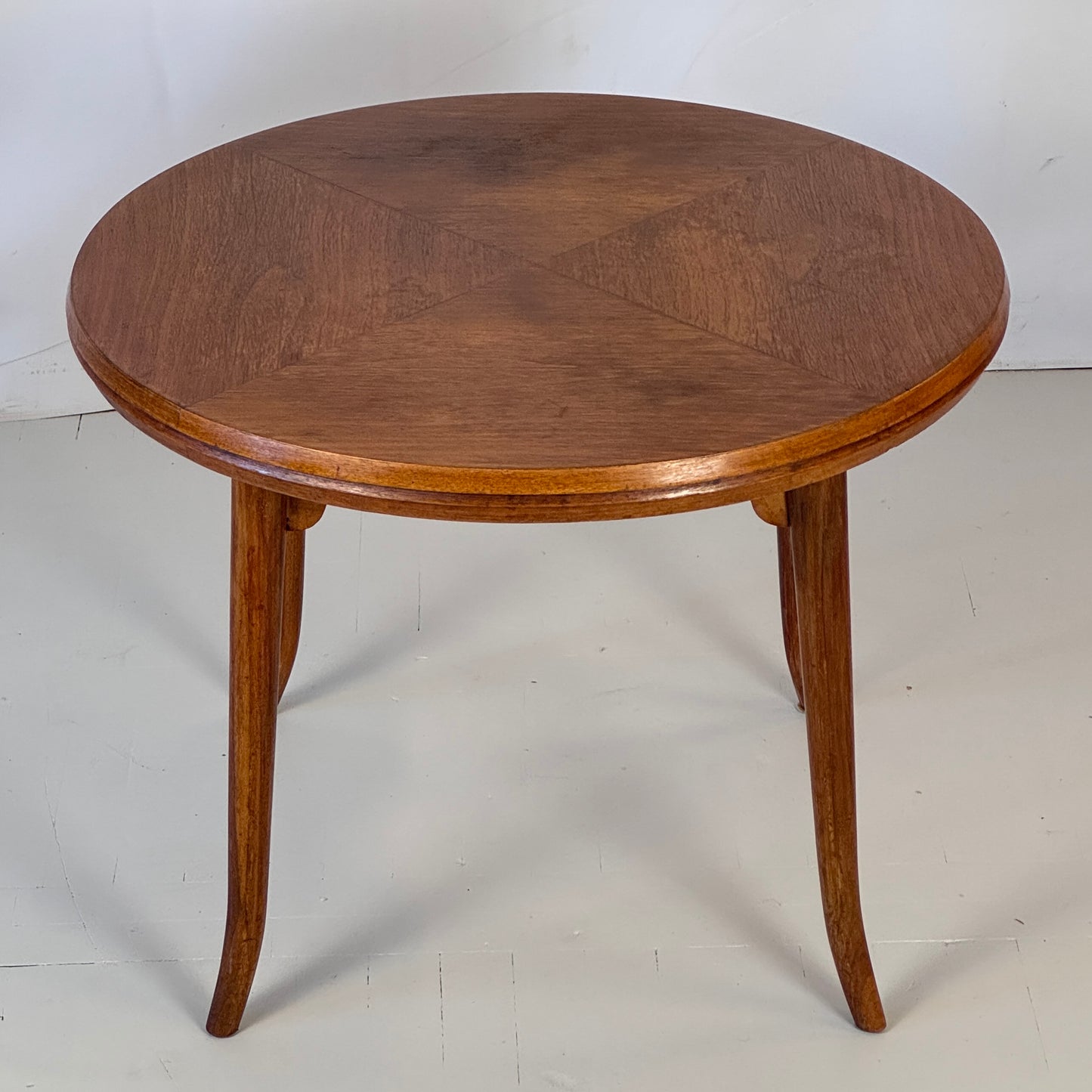 Mid-Century Round Oak Veneer Coffee Table, 1960s — Vintage Modern Design