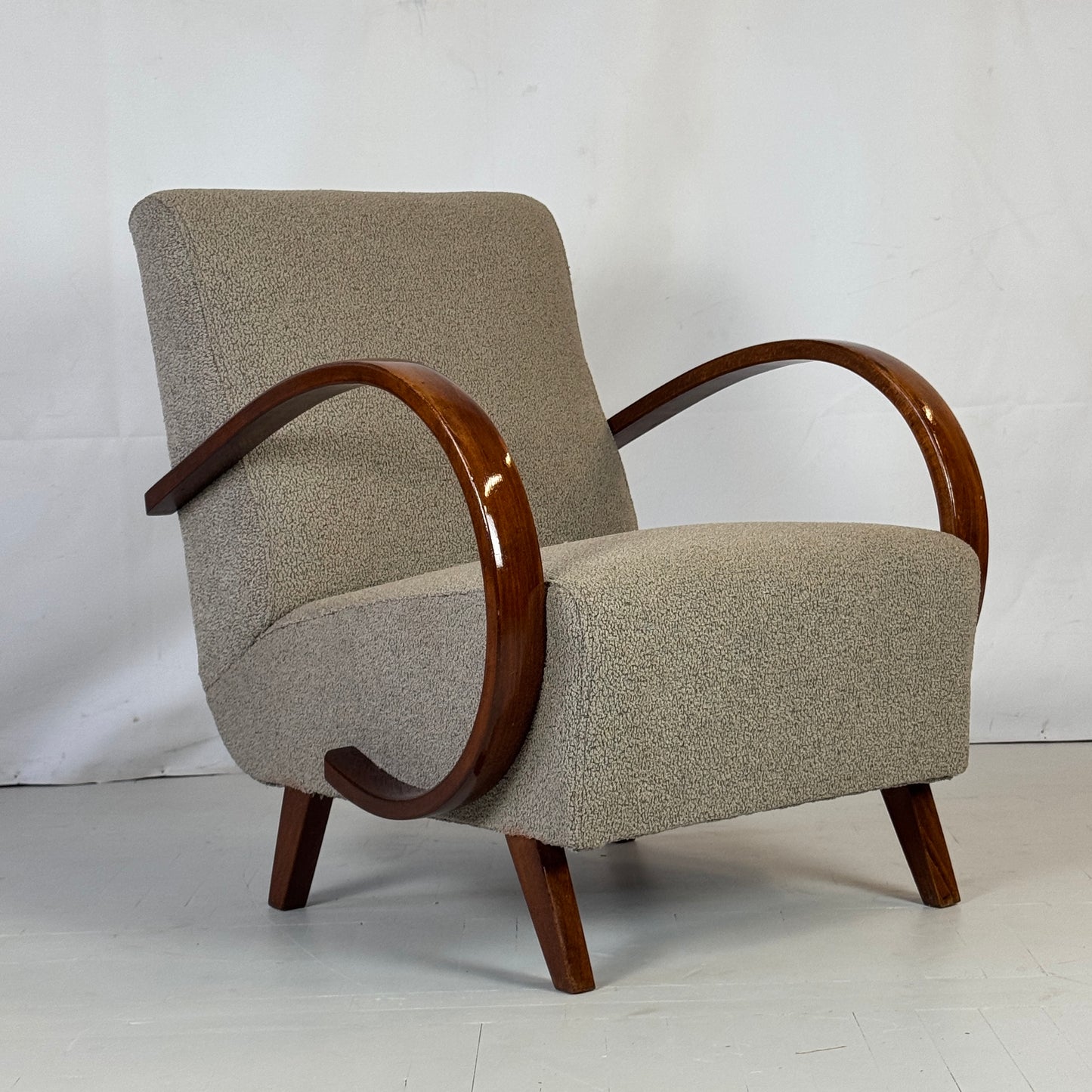Pair of Jindřich Halabala H-410 Armchairs, Czechoslovakia, 1930s