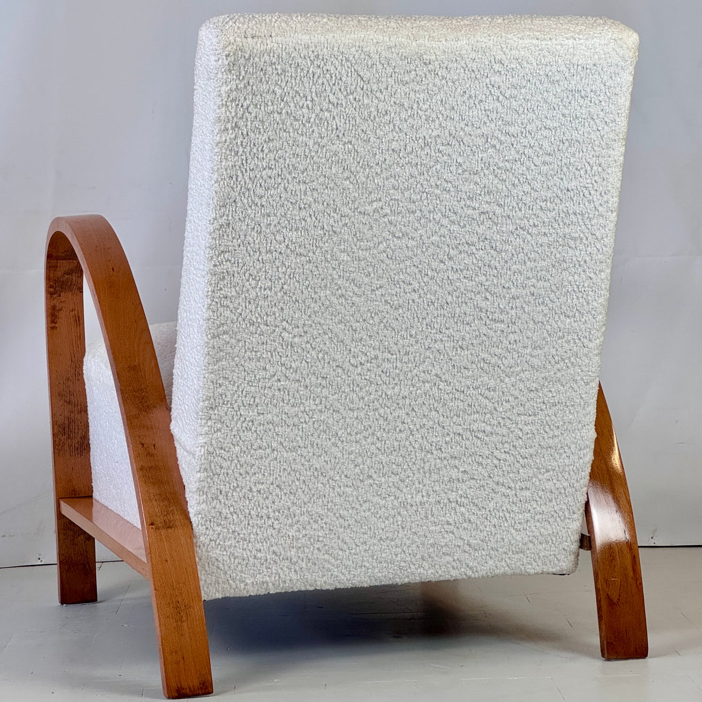 Pair of French Art Deco Armchairs with White Bouclé Fabric, 1930s