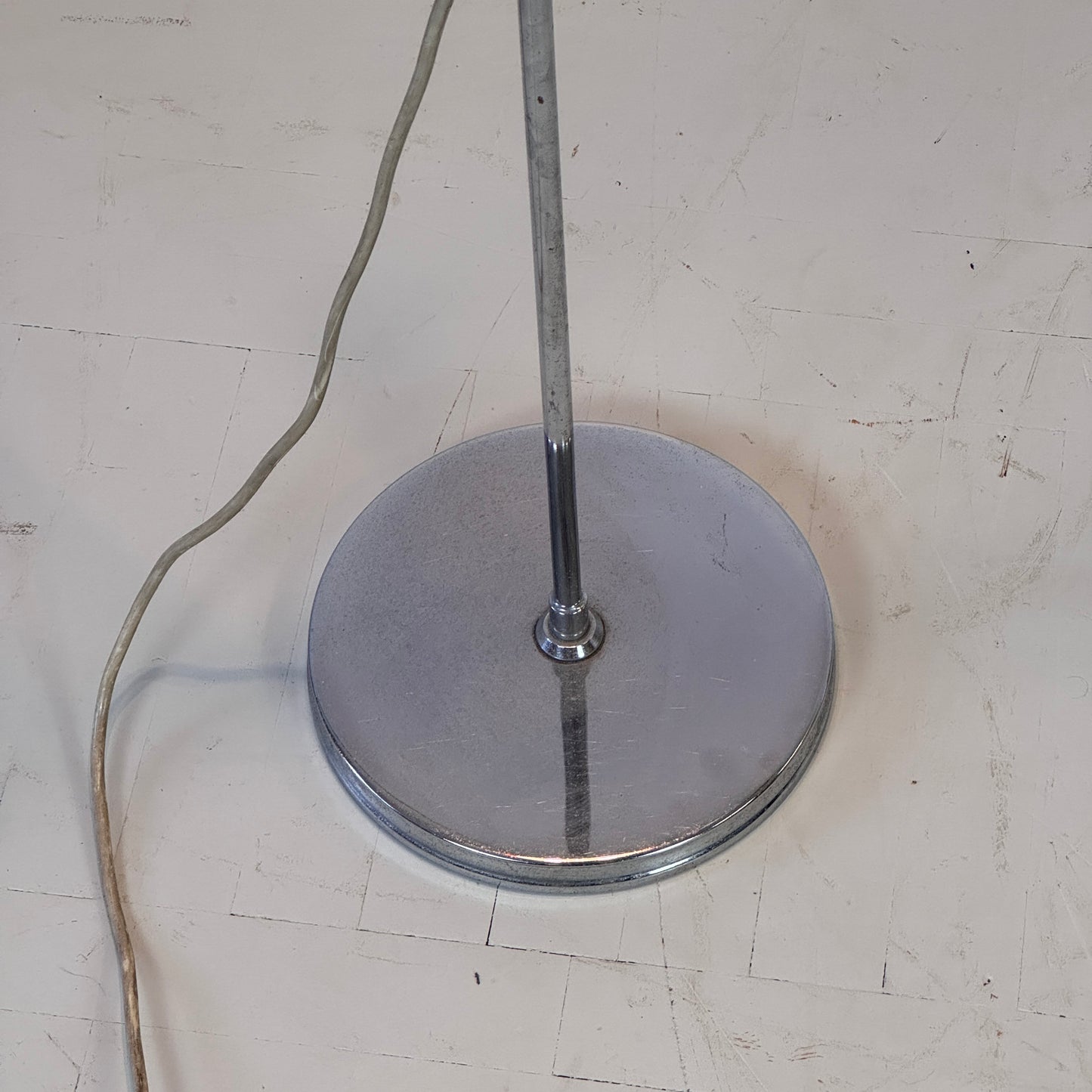 Harvey Guzzini "Lucerna" Floor Lamp, Orange, 1960s – Italian Design