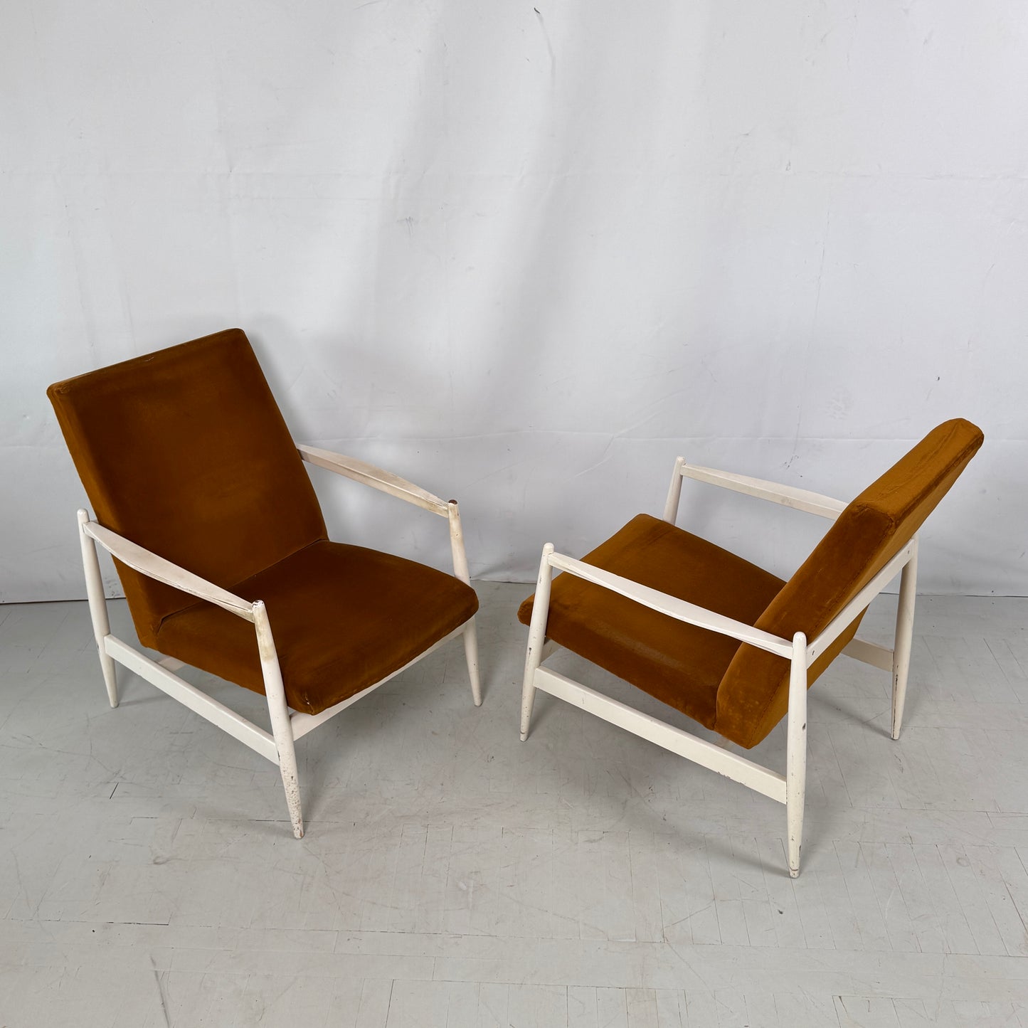 Pair of Heczendorfer László Armchairs, 1960s