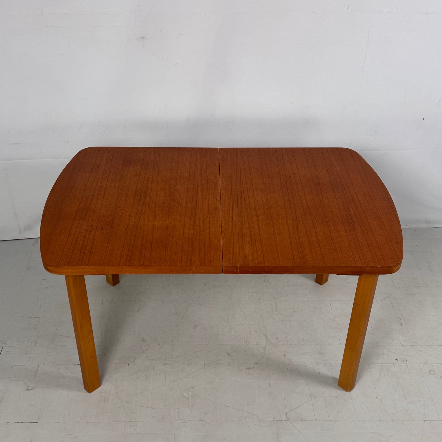 NDK Oval Extendable Dining Table, 1980s