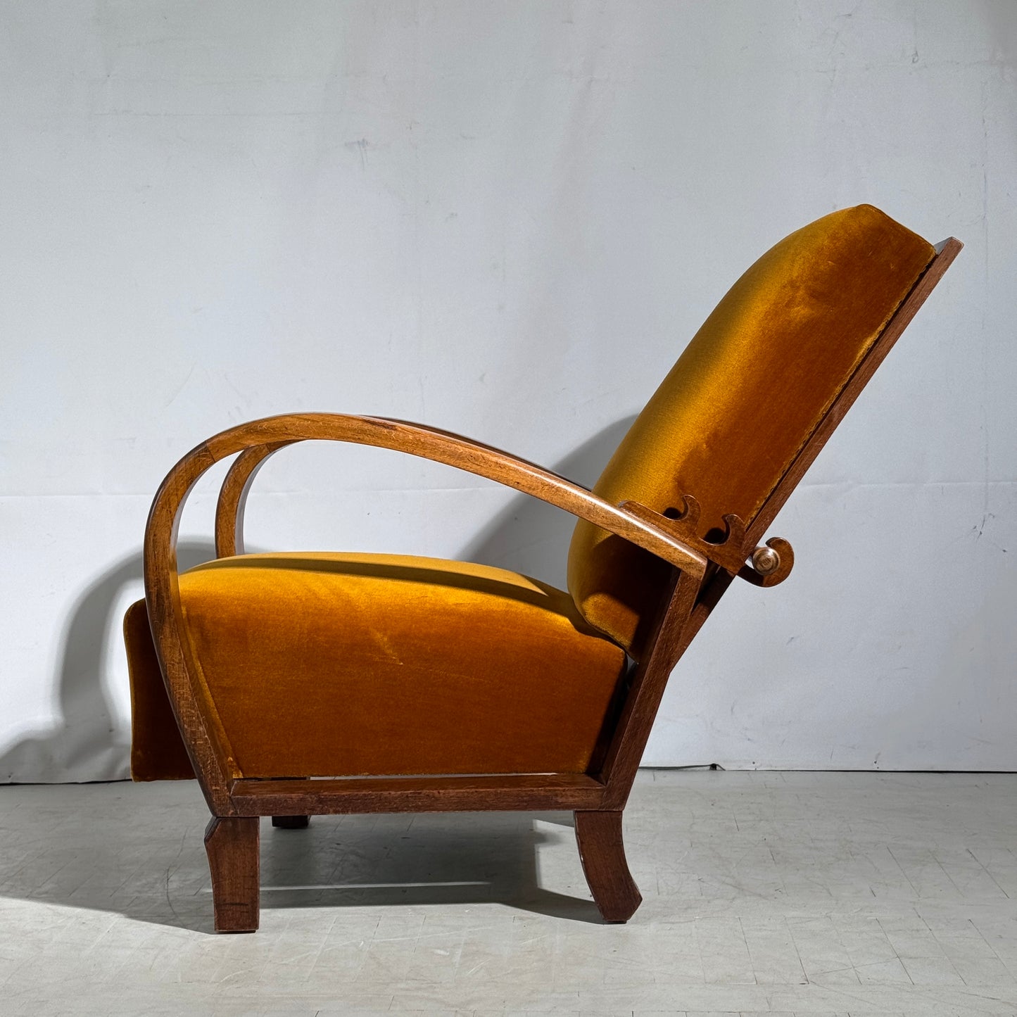 Pair of Adjustable “Kanadier” Armchairs, 1930s