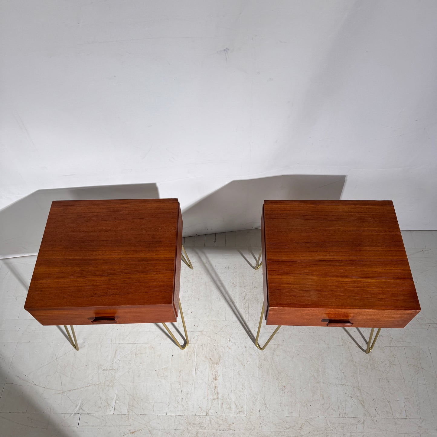 Pair of G Plan “Quadrille” Bedside Tables on Hairpin Legs, 1960s