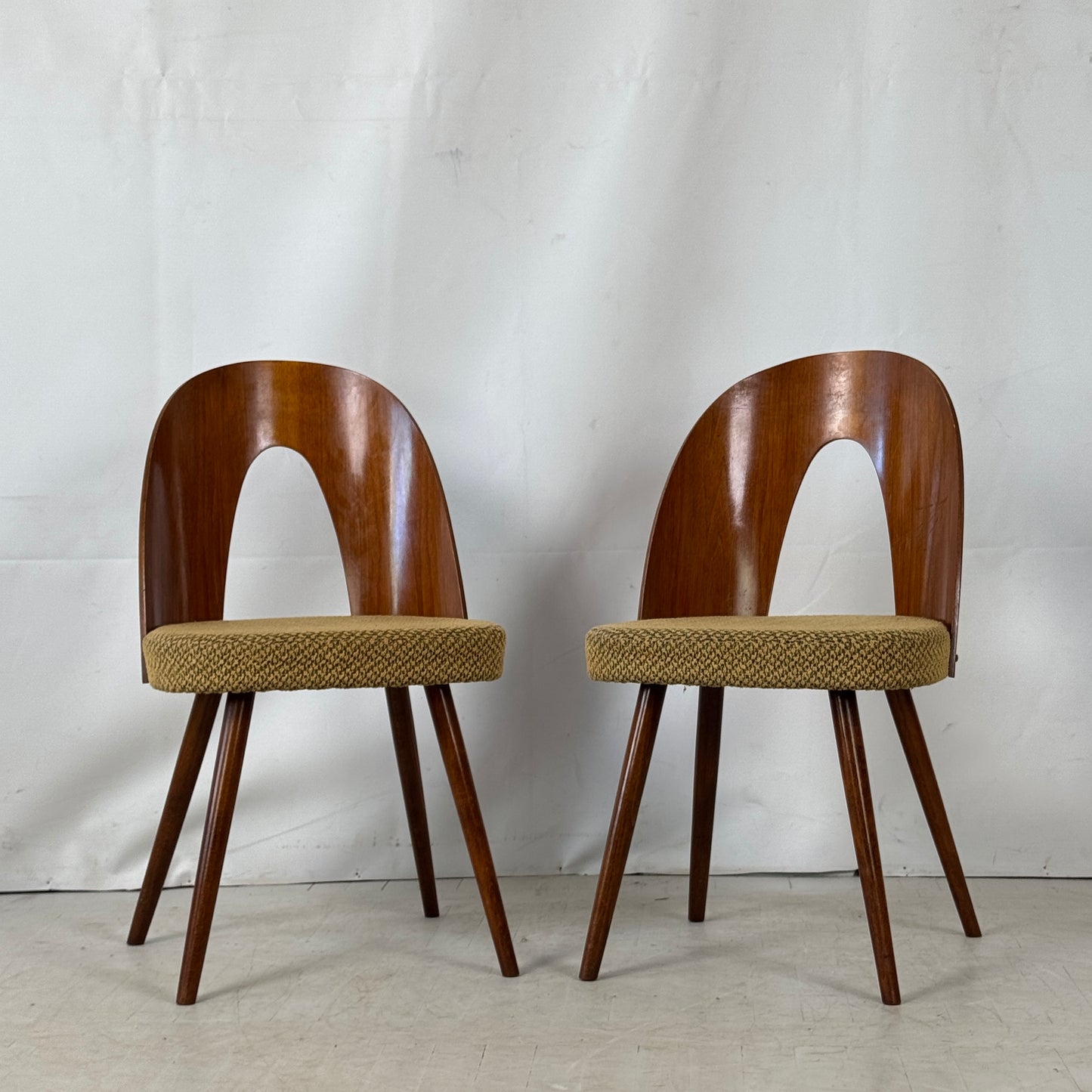 Set of 4 Dining Chairs by Antonín Šuman for Tatra Nabytok, 1960s