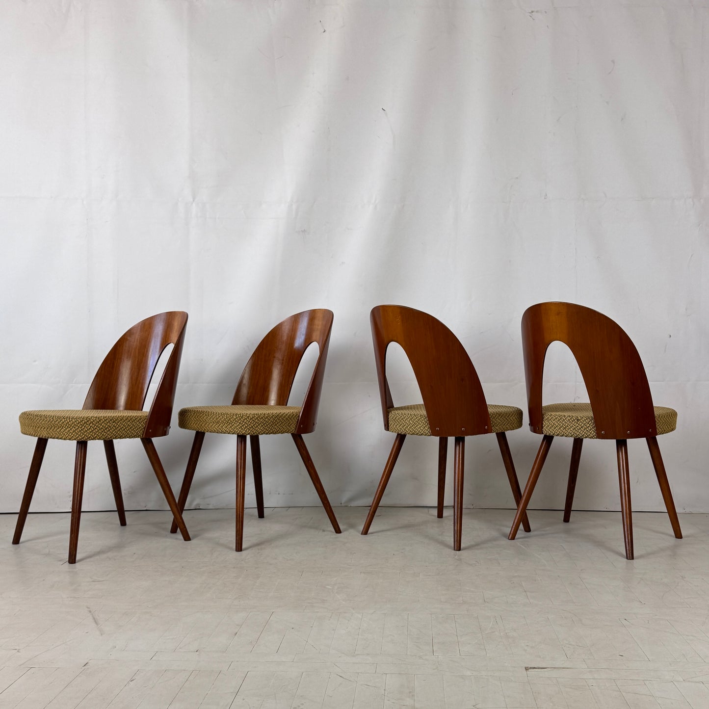 Set of 4 Dining Chairs by Antonín Šuman for Tatra Nabytok, 1960s