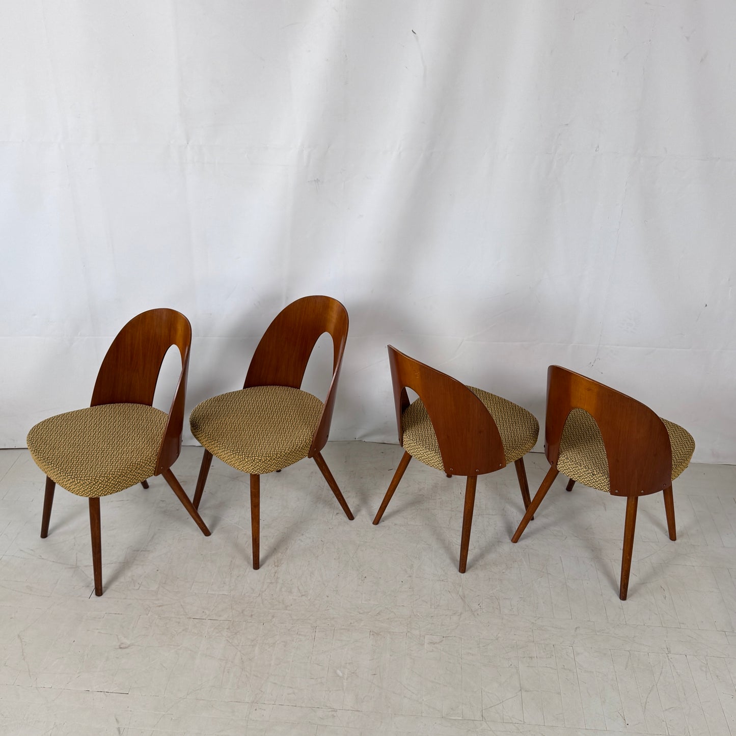 Set of 4 Dining Chairs by Antonín Šuman for Tatra Nabytok, 1960s