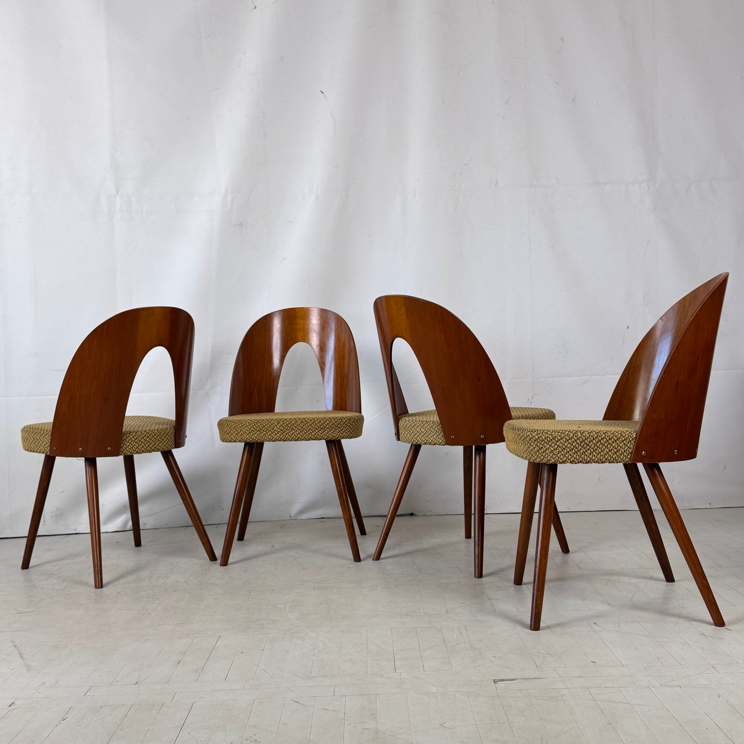 Set of 4 Dining Chairs by Antonín Šuman for Tatra Nabytok, 1960s