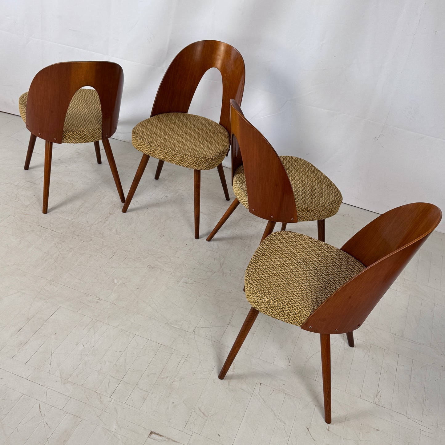 Set of 4 Dining Chairs by Antonín Šuman for Tatra Nabytok, 1960s
