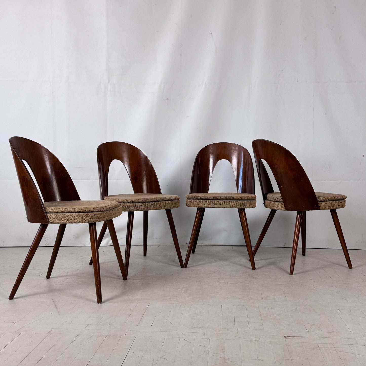 Set of 4 Dining Chairs by Antonín Šuman for Tatra Nabytok, 1960s