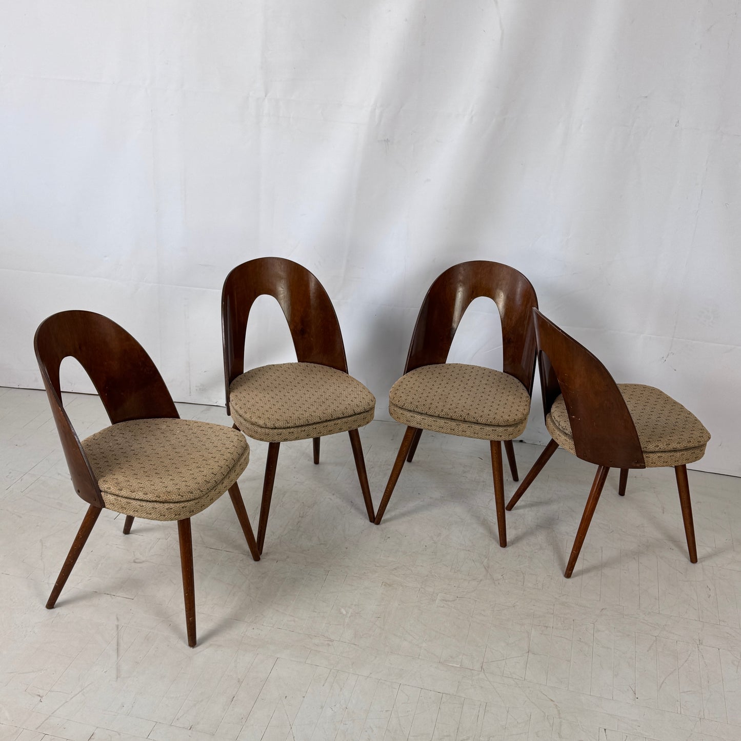 Set of 4 Dining Chairs by Antonín Šuman for Tatra Nabytok, 1960s