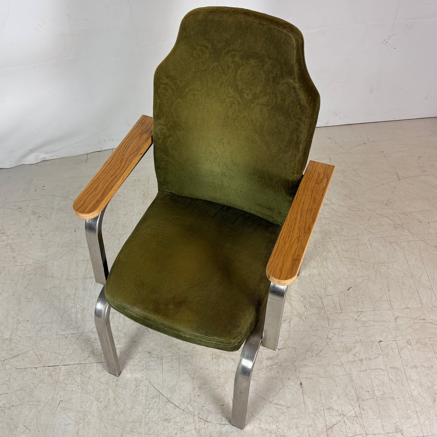 Brutalista Green Oak Armchair, 1960s