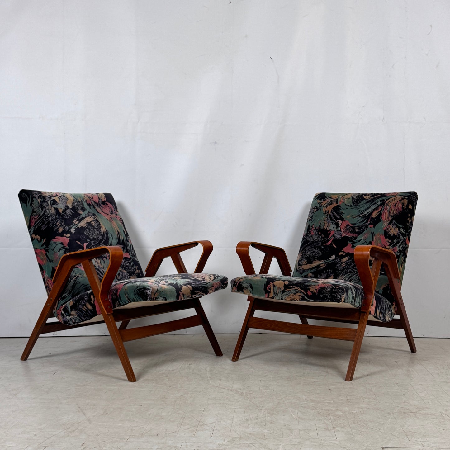 Pair of Armchairs by František Jirák for Tatra Nabytok, 1960s – Czechoslovakian Design