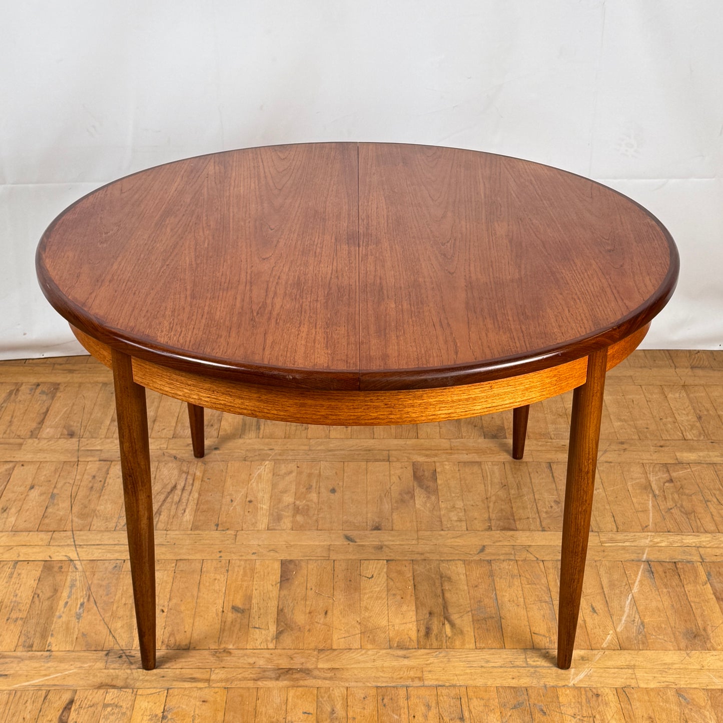 GPlan teak extendable round dining table 1960s