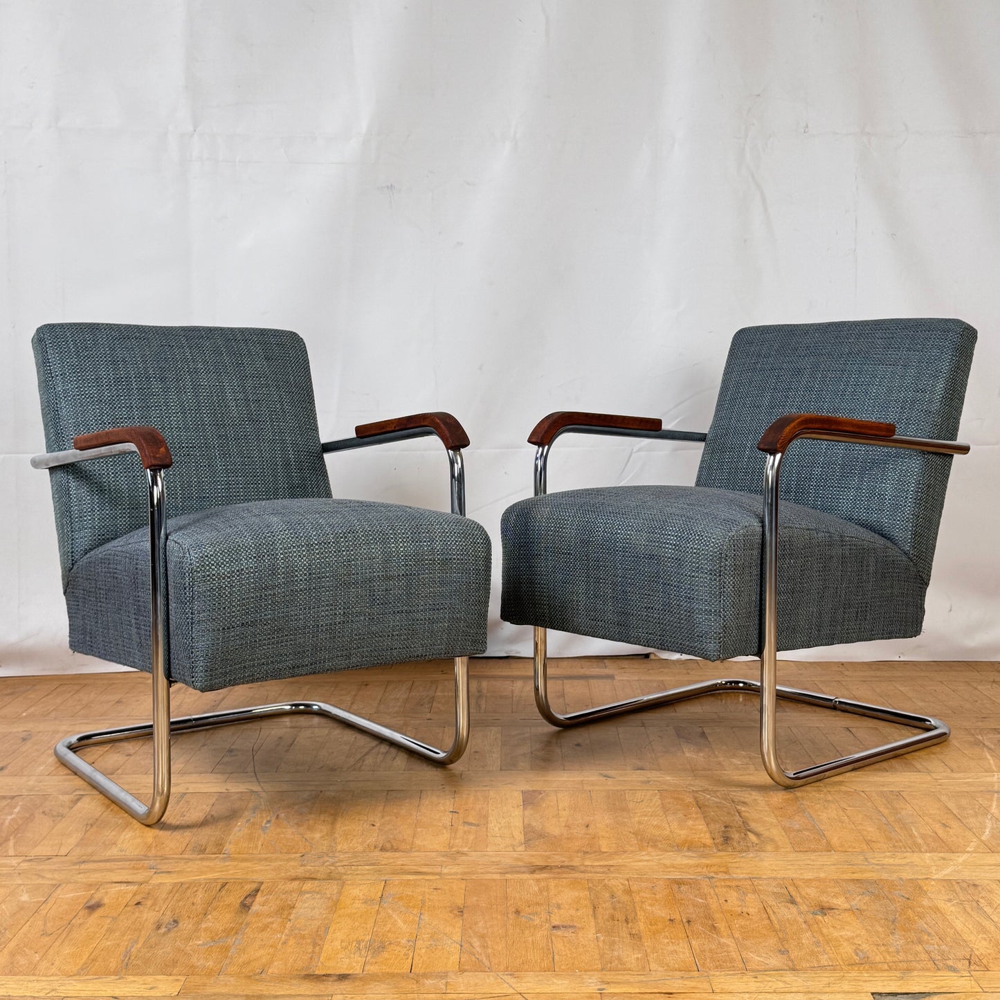 Set of two Tubular Steel Armchairs by Anton Lorenz 1930s