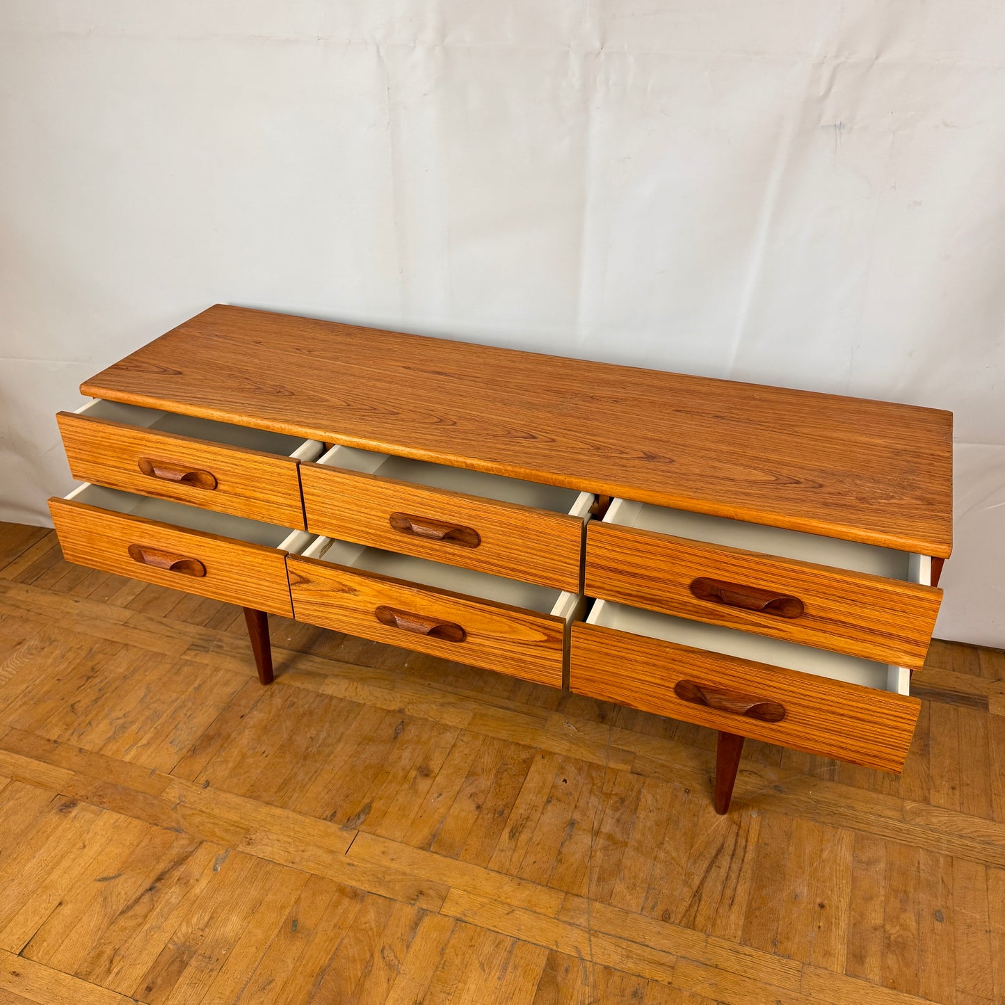 Six drawers Austinsuite mid-century sideboard 1970s