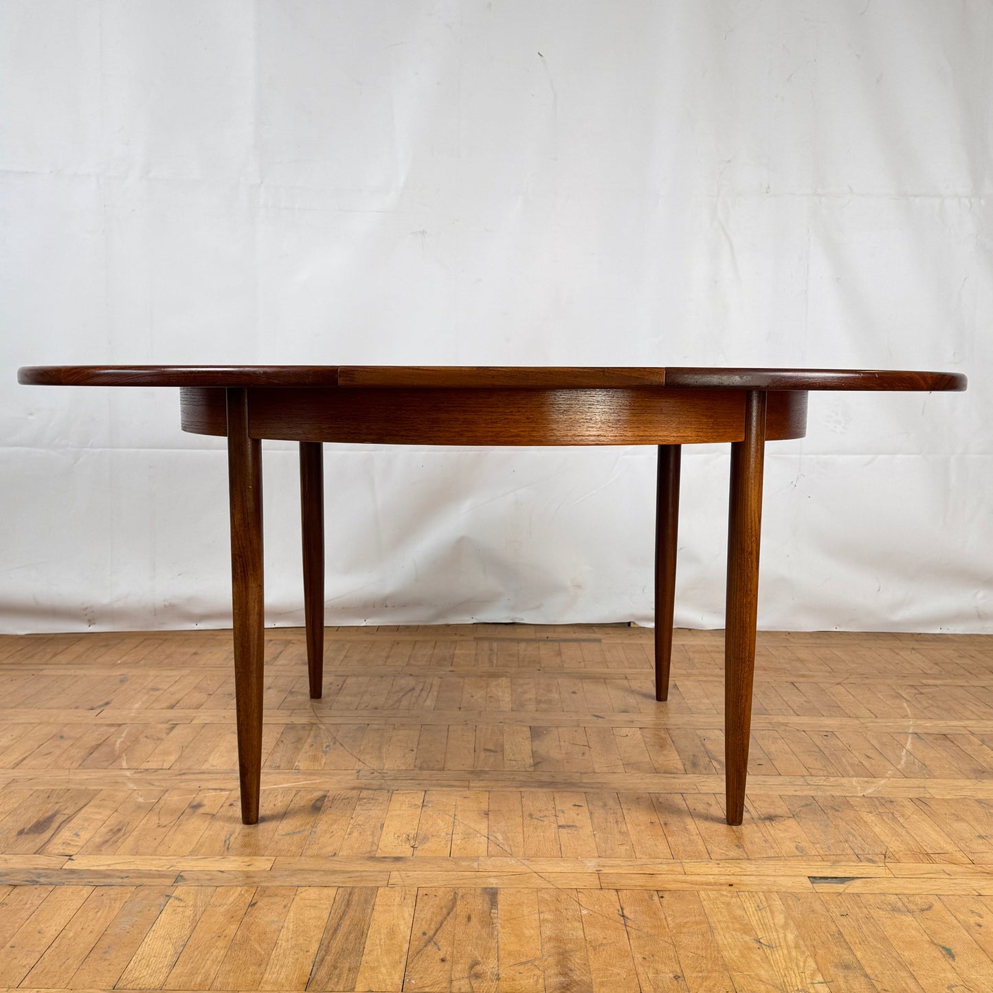 GPlan teak extendable round dining table 1960s