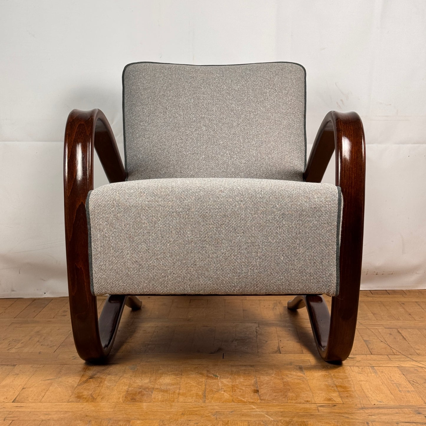 Jindrich Halabala H-269 art-deco armchair for Thonet 1930s