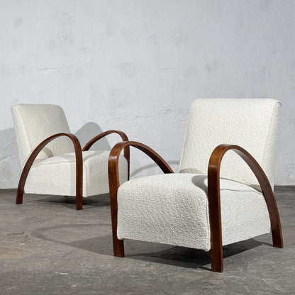 Pair of French Art Deco Style Bentwood Armchairs in White Bouclé, 1960s