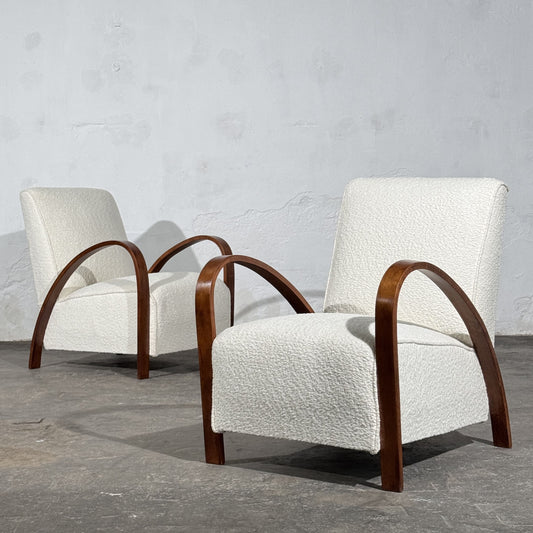 Pair of French Art Deco Style Bentwood Armchairs in White Bouclé, 1960s