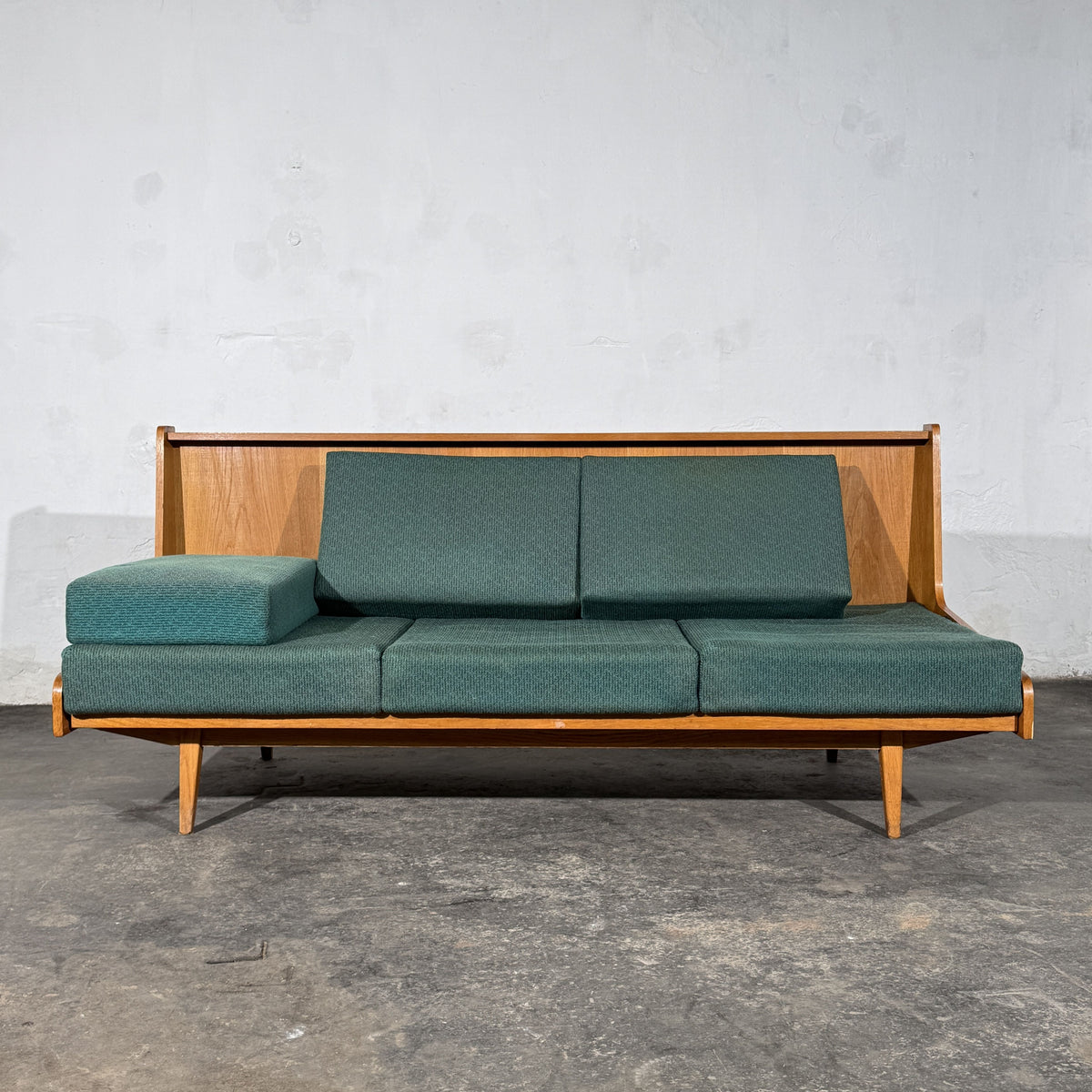 Dřevotvar Pardubice Oak Sofa Bed, Czechoslovakia, 1960s