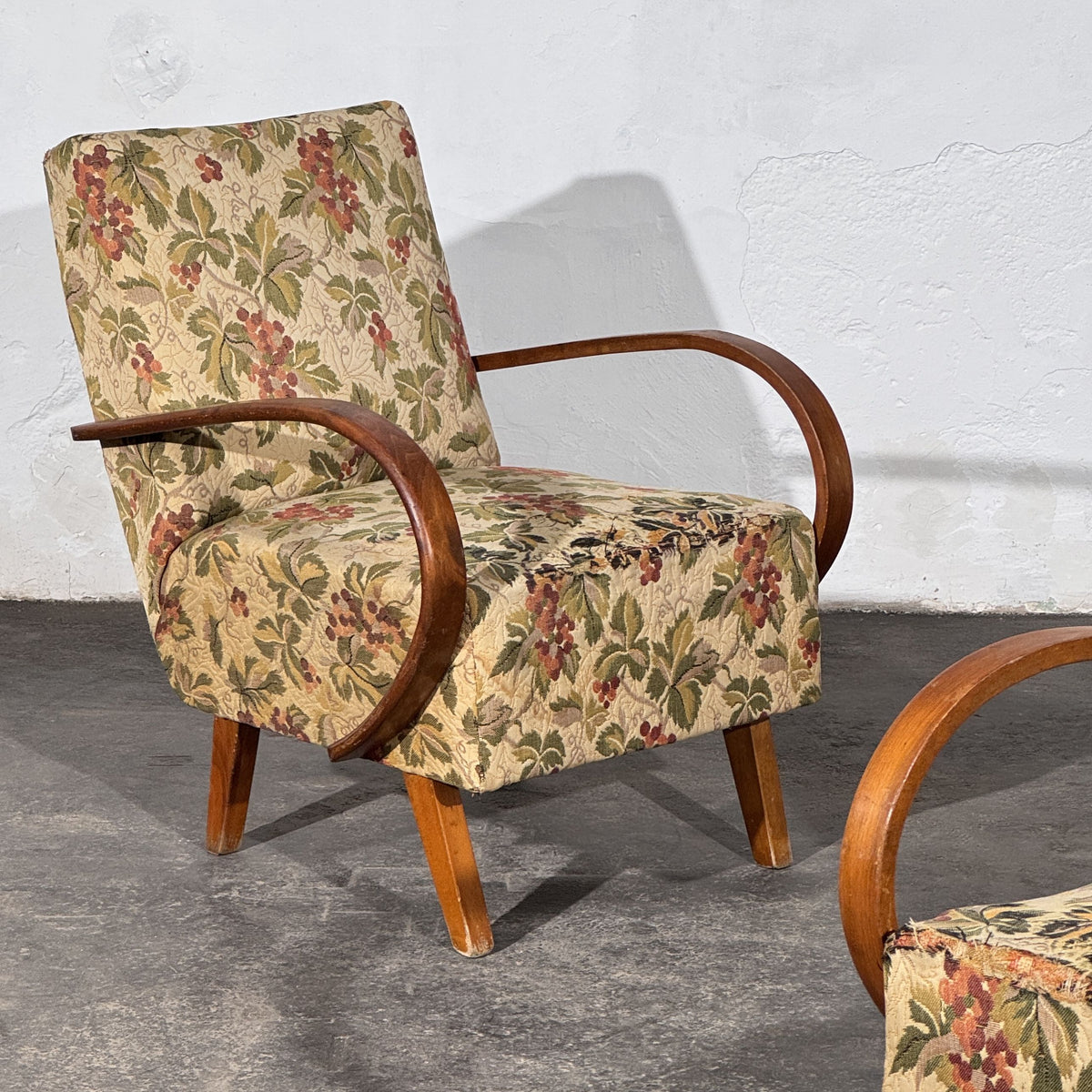 Pair of Jindřich Halabala Type-C Art Deco Armchairs, Czechoslovakia 1930s