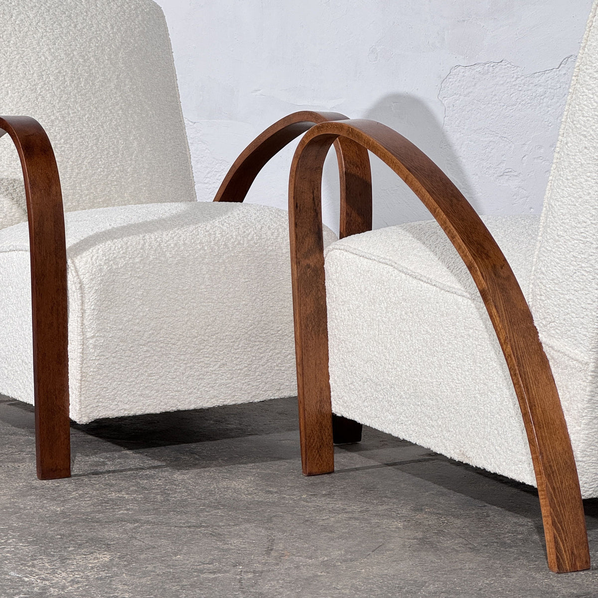 Pair of French Art Deco Style Bentwood Armchairs in White Bouclé, 1960s