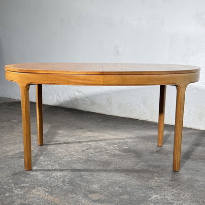 Nathan Extendable Oval Dining Table, 1960s