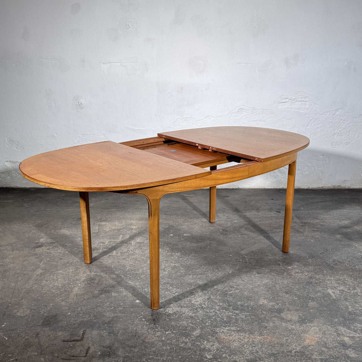 Nathan Extendable Oval Dining Table, 1960s