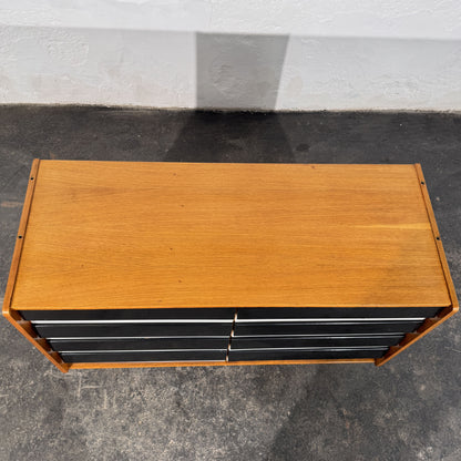 Jiri Jiroutek U-453 Sideboard for Interier Praha, 1960s