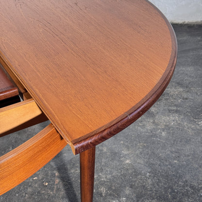 G-Plan Round Extendable Teak Dining Table, 1960s