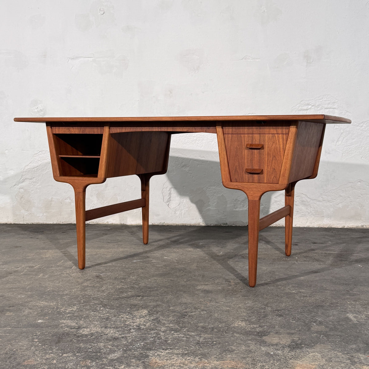 Teak Writing Desk Attributed to Carl Aage Skov for Munch Møbler, Denmark, 1960s