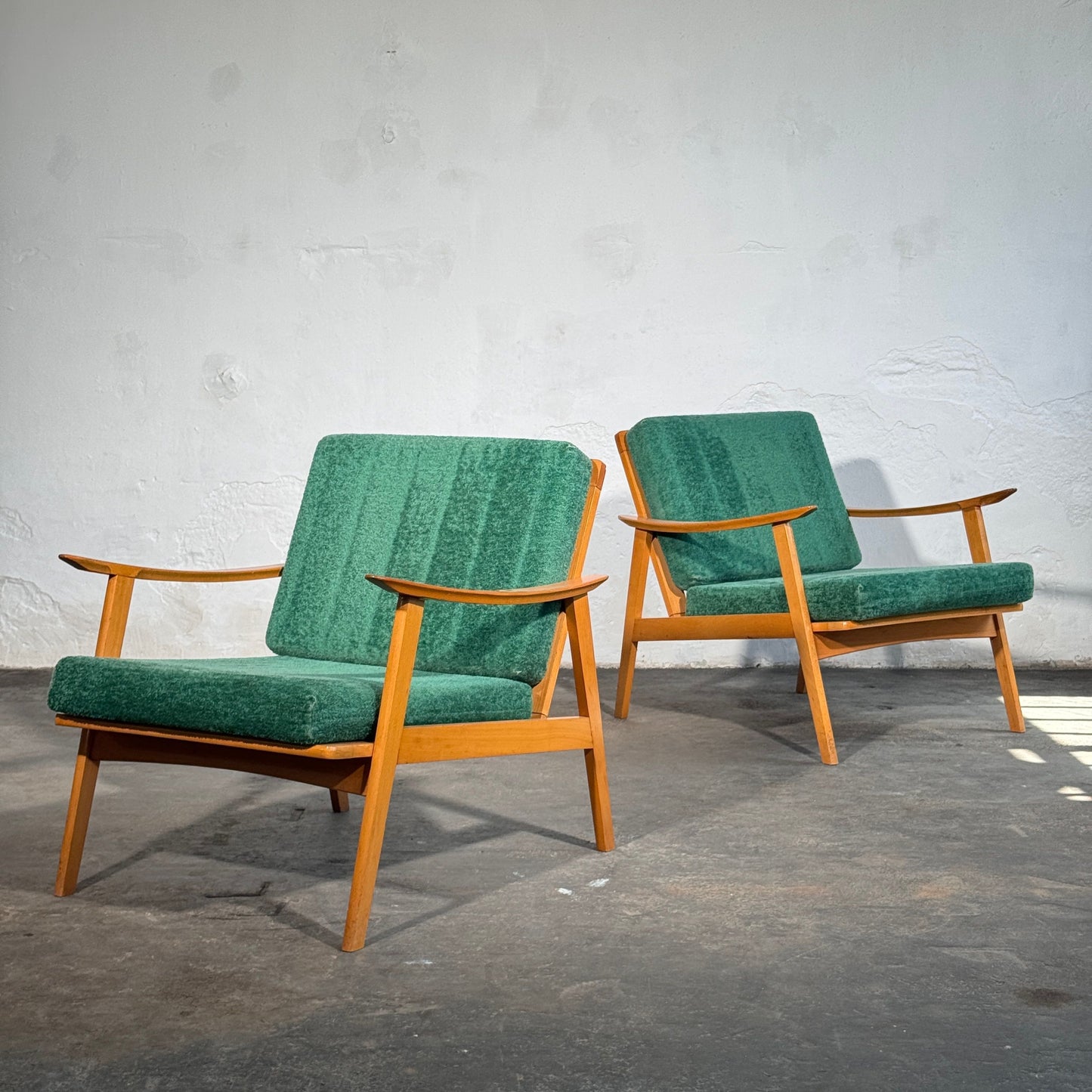 Mid-Century Green Spindle Armchair, 1960s
