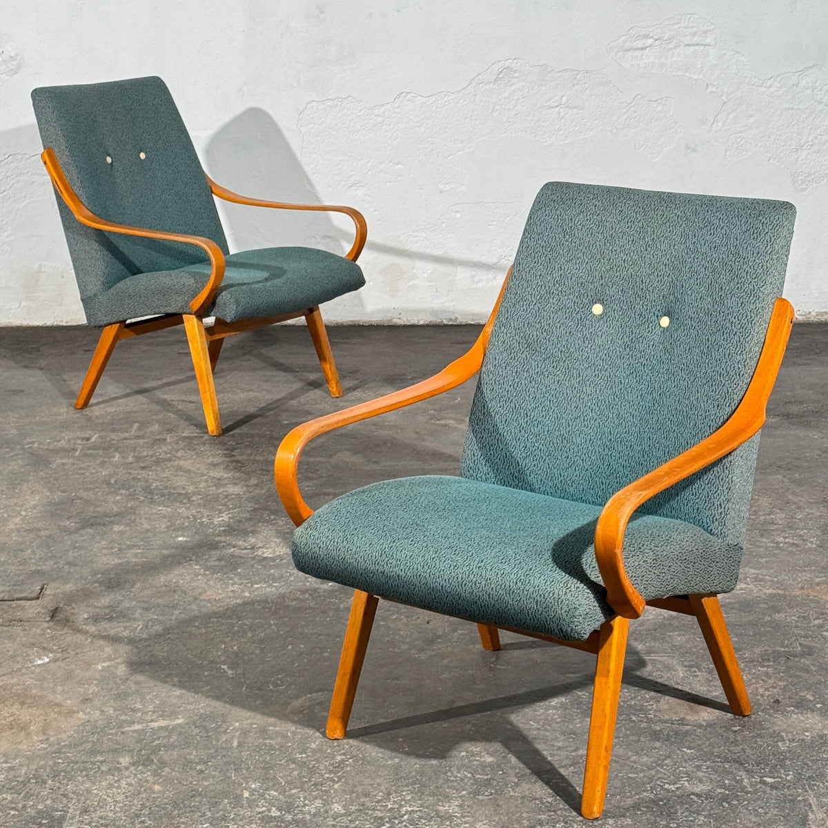 Set of 2 Bentwood Lounge Chairs, Attributed to Jaroslav Šmídek, Czechoslovakia, 1960s