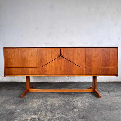 McIntosh of Kirkcaldy "Envelope" Teak Sideboard, 1970s
