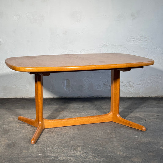 Skovby Extendable Oak Dining Table, 1960s